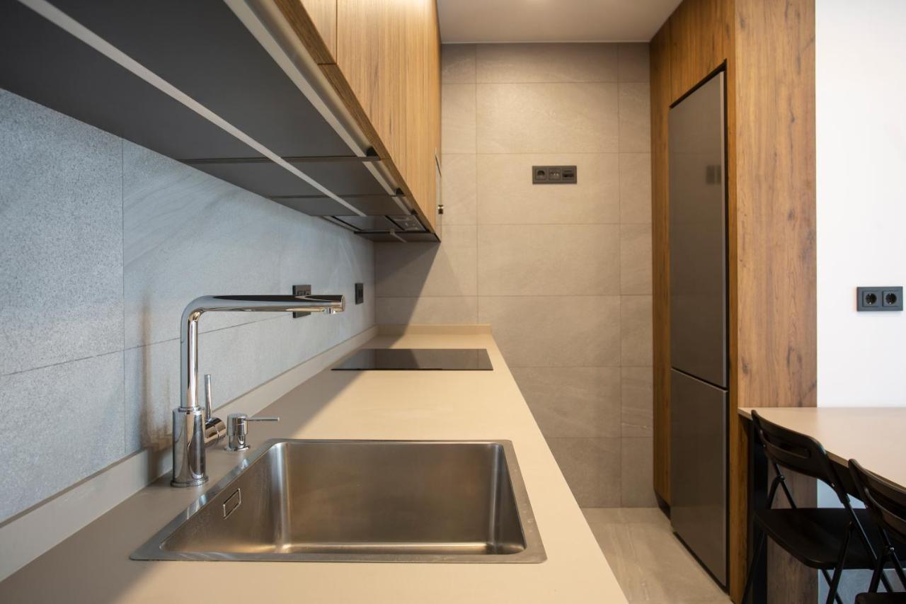 Apartamentos Bajeles Sevilla Urban Esterno foto